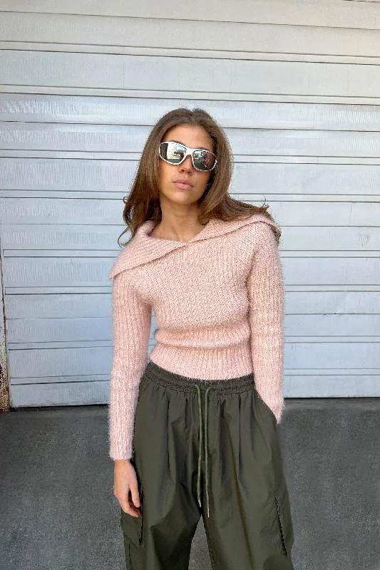 EXTENDED COLLAR KNIT SWEATER